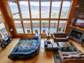 Copper Top - Stunning Views, Hot Tub, and Pool